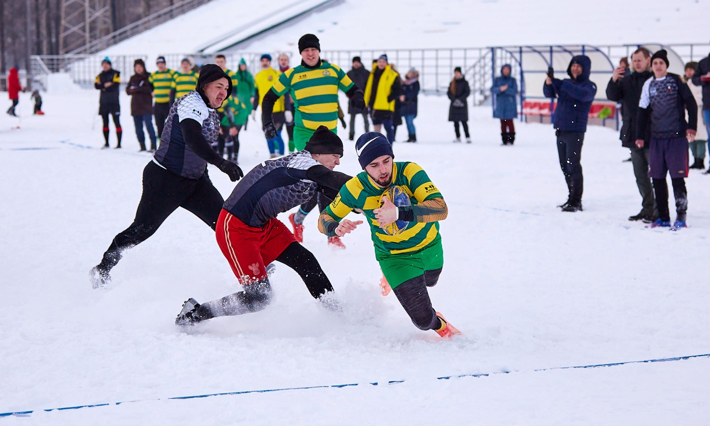 В Архангельске шесть мужских команд борются за «Кубок Белого моря» по регби на снегу