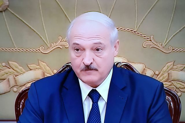 США намерены убедить Лукашенко в том, что он не может быть президентом США намерены убедить Лукашенко в том, что он не может быть президентом мнению, Гилмор, заявил, Лукашенко, оказать, подавлением, народа, приемлемо», утверждает постпредТакже, «глубоко, обеспокоен», возможным, вмешательством, ситуацию, Белоруссии, целью, Постоянный, поддержку, последующим, Лукашенко Ранее
