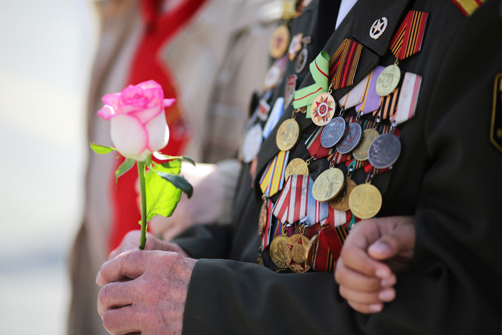 Фото награждения военных наградами