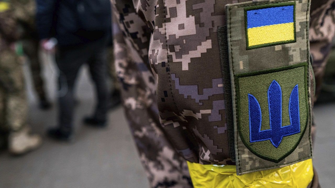 Украинские военкоматы снимают призывников с учета перед отправкой на фронт