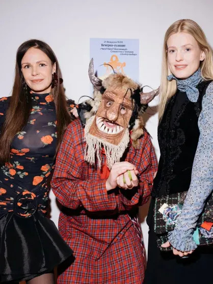 Софья Эрнст посетила вечеринку в Москве instagram (инстаграм),социальная сеть,г,Москва [1405113],елизавета эрнст,исток,дом культуры,Константин Эрнст,Прохор Шаляпин,Софья Эрнст,Тина Кузнецова,юлия журавлева