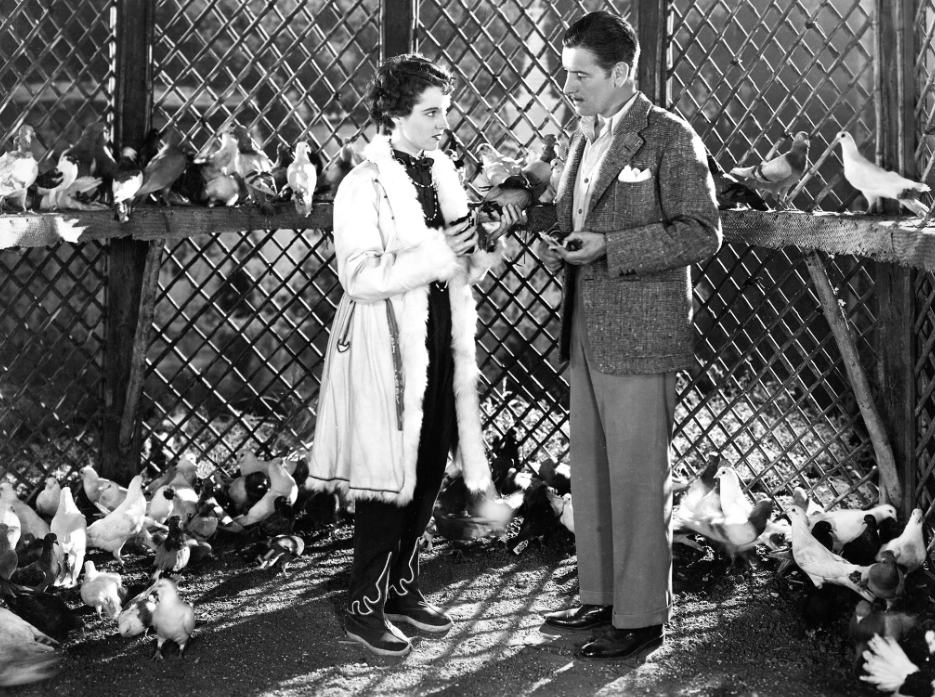 Кадр из фильма  «Потерянный горизонт» 1937 год. Режиссер  Фрэнк Капра