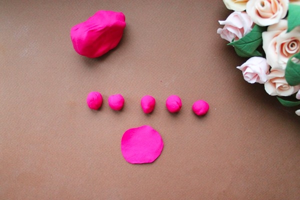 Лепка из полимерной глины: восхитительное сердце из роз (1/2) лепестки, цветы, глины, чтобы, полимерной, второй, будет, больше, цветок, около, «ножку», процессе, лепесток, делаем, листа, цветов, шариков, цветка, лепестков, просто