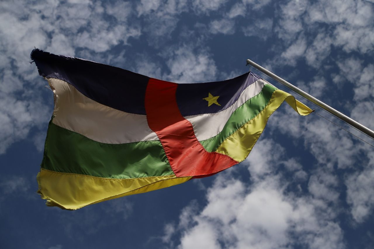 Политолог Донгобада: вопрос внесения поправок в Конституцию ЦАР не касается Франции