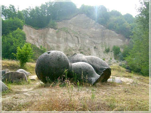 Загадочные румынские трованты: камни, которые растут и даже размножаются