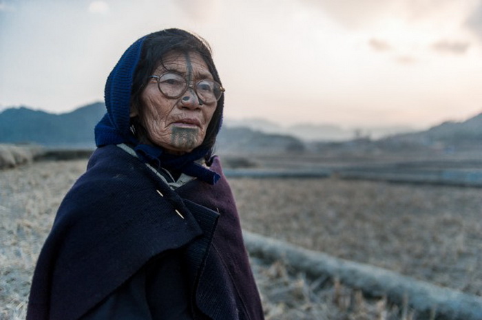 6 самых жестоких испытаний, на которые ради красоты идут женщины из разных стран мира 