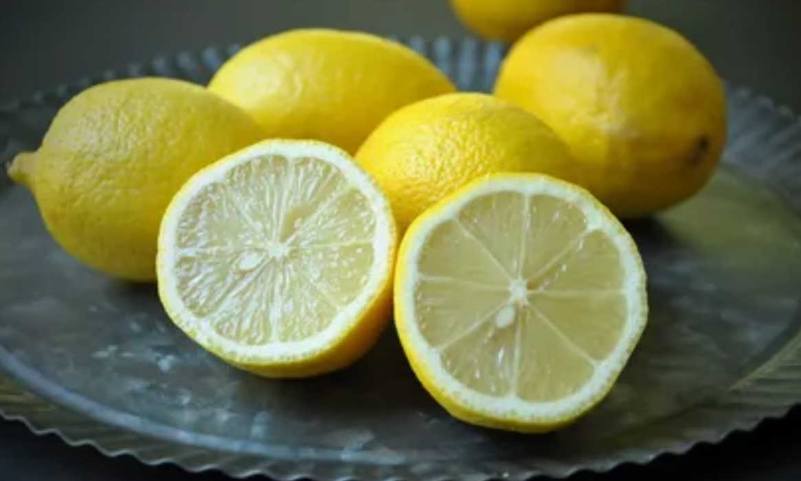 Бутерброд с прополисным маслом и луковый чай защитят вас от простуд и гриппа!