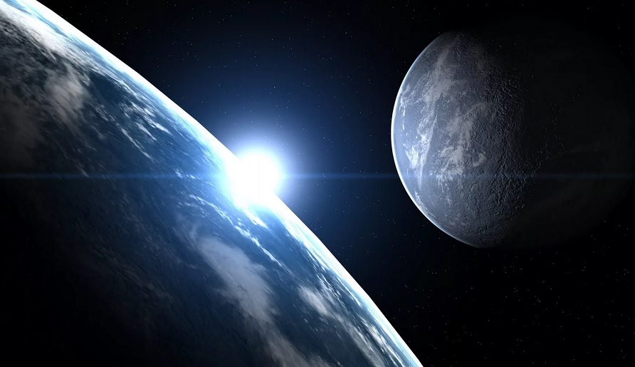 Ученые: Луна отдаляется от Земли и этот процесс повлияет на продолжительность суток