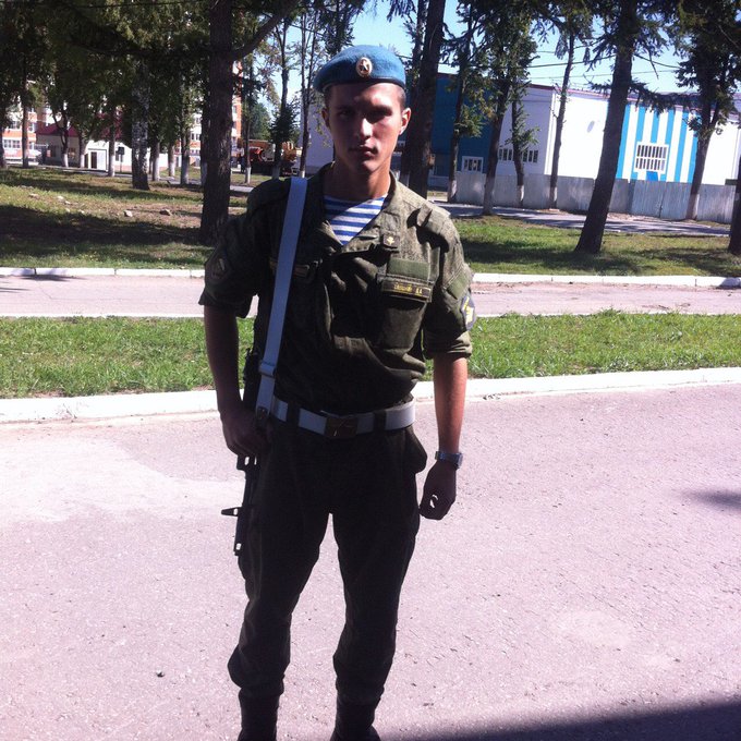 «Служба в армии — узаконенное рабство»: младший сержант из Петербурга рассказал в твиттер-треде, почему не отмечает День ВДВ армия,ВДВ,общество,россияне