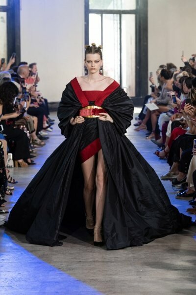 Король Востока: 20+ шикарных платьев Elie Saab для женщин с безупречным вкусом платья, коллекции, также, ливанский, представил, восточном, поверх, качестве, который, сшита, Haute, широкий, платьев, ручной, можно, выбрал, кимоно, Couture, такие, кутюрье