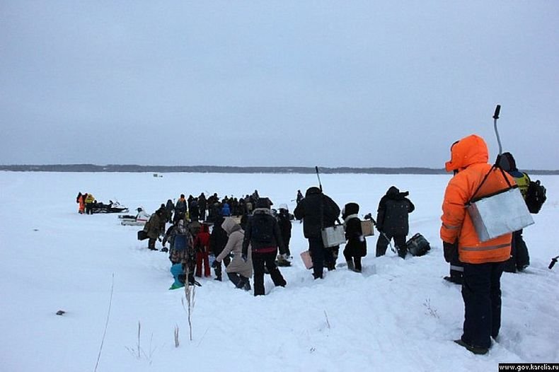 Погода в беломорске карелия на неделю. Рыбалка в Беломорске. Рыбалка в Беломорске на белом. Фестиваль зимней рыбалки. Рыбалка в Беломорске на белом море зимой.