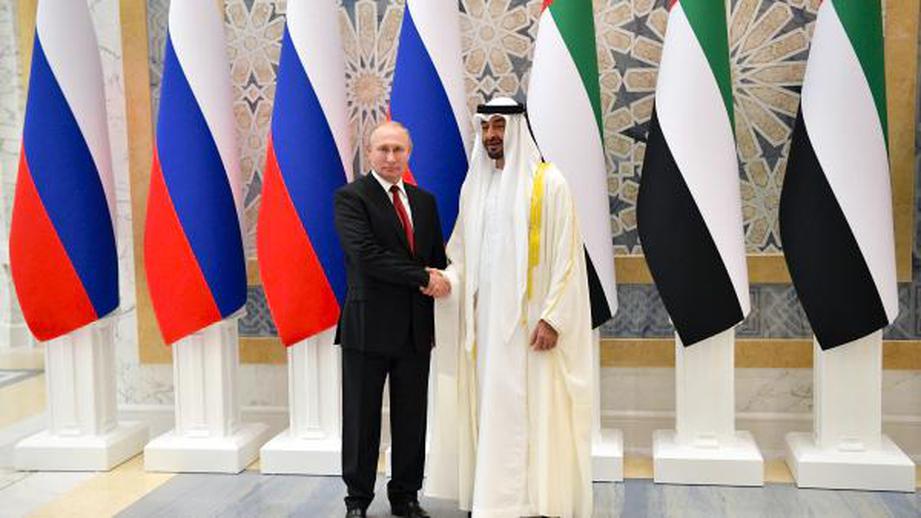 Исламоведы объяснили, почему Путина эффектно встретили в арабских странах