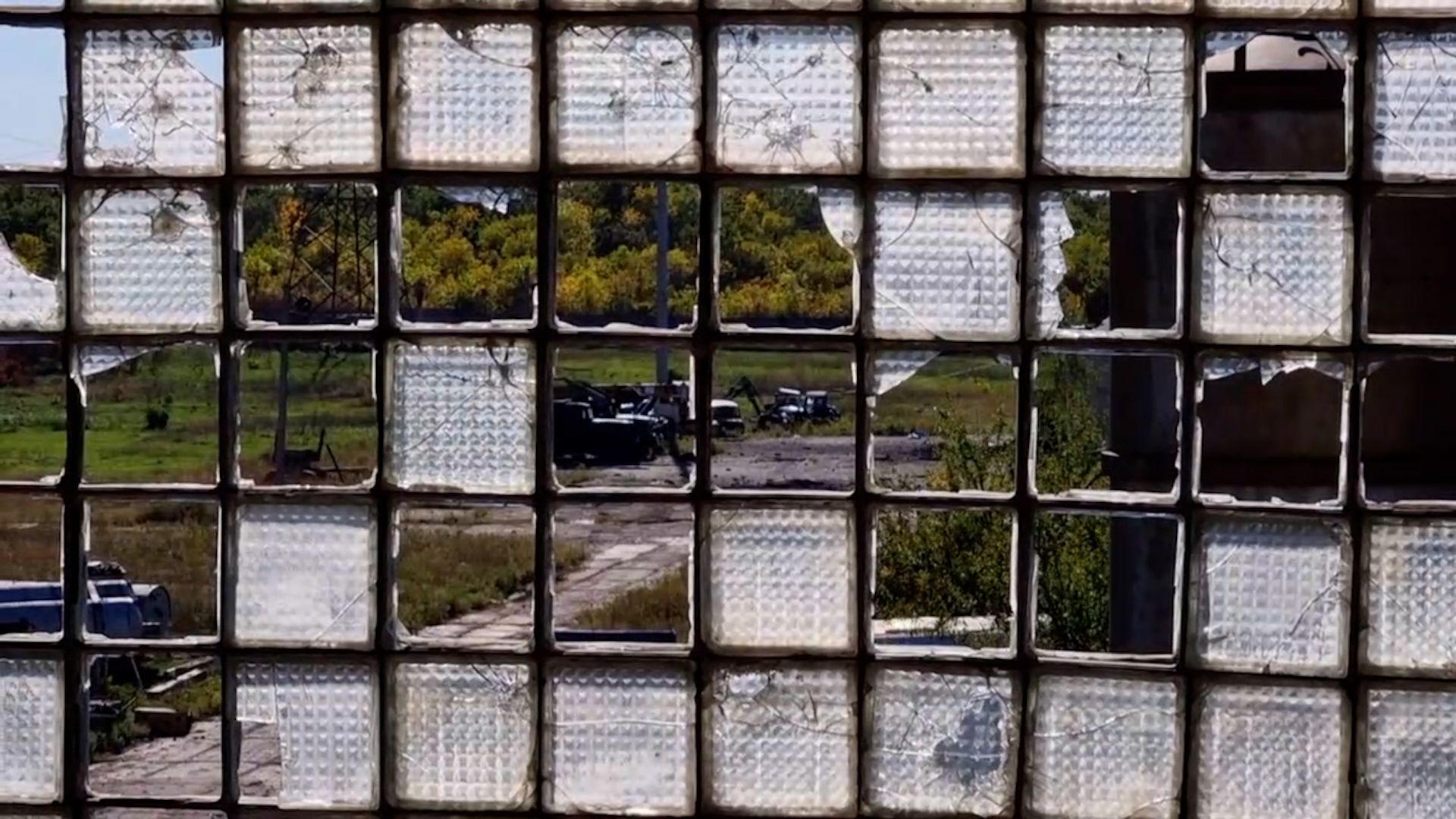 Военкор ФАН Симонов первым побывал на стратегически важной подстанции «Донбасская», отбитой у ВСУ Военкор ФАН Симонов первым побывал на стратегически важной подстанции «Донбасская», отбитой у ВСУ Весь мир,Видео,Военкоры ФАН