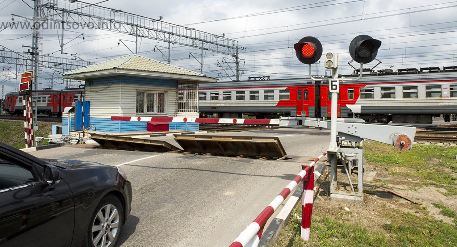 Что делать, если автомобиль сломался на ж/д переезде? Автомобили