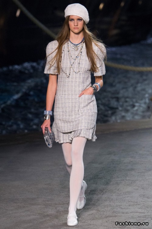 Chanel 2019 круизная коллекция Chanel 2019 круизная коллекция