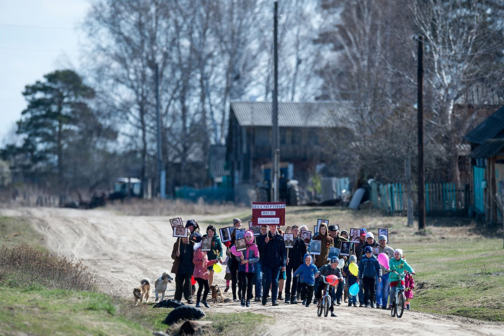 Derevnya-Bobrovka-v-fotografiyah-Alekseya-Malgavko 4