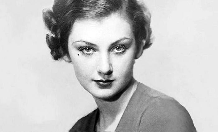 Как вице-мисс Россия — 1936 спустя 95 лет после эмиграции посетила родину Как вице-мисс Россия — 1936 спустя 95 лет после эмиграции посетила родину Заморские звезды