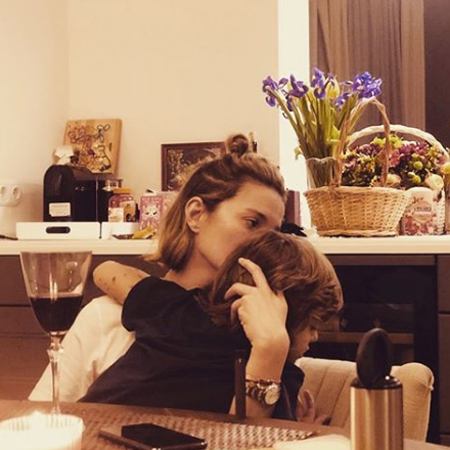 Надежда Михалкова и Резо Гигинеишвили показали фото подросших детей в честь их дня рождения Надежда Михалкова и Резо Гигинеишвили показали фото подросших детей в честь их дня рождения Дети,Дети знаменитостей