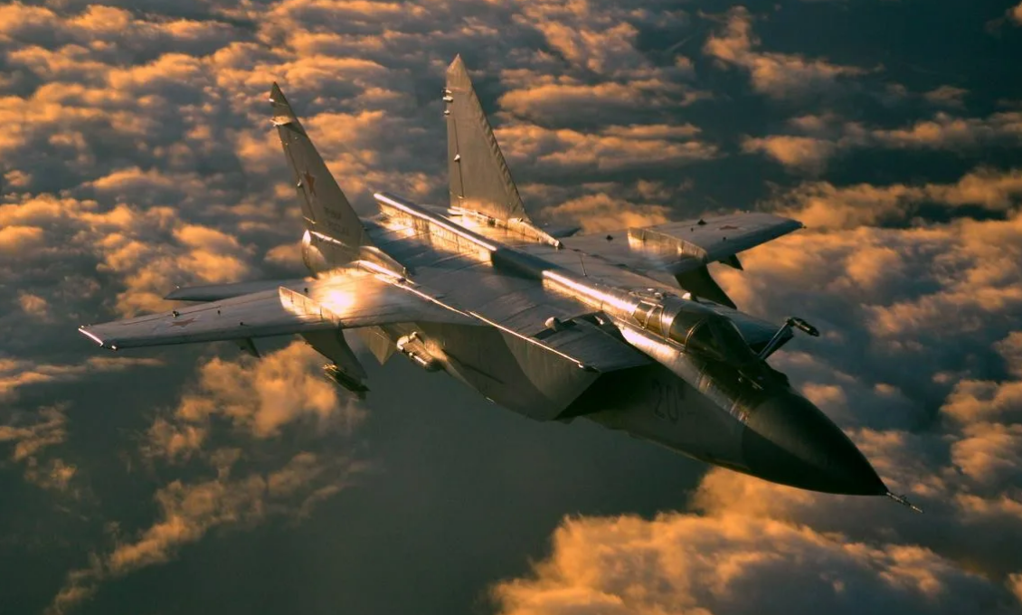 МиГ-31 - как вино. Вопреки логике развития авиации этот универсальный самолет со временем становится только лучше. Фото МО РФ