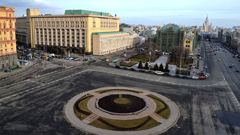 «Офицеры России» поддержали решение прекратить голосование по памятнику на Лубянке