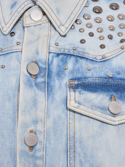 Как украсить джинсовую куртку: 10 оригинальных идей