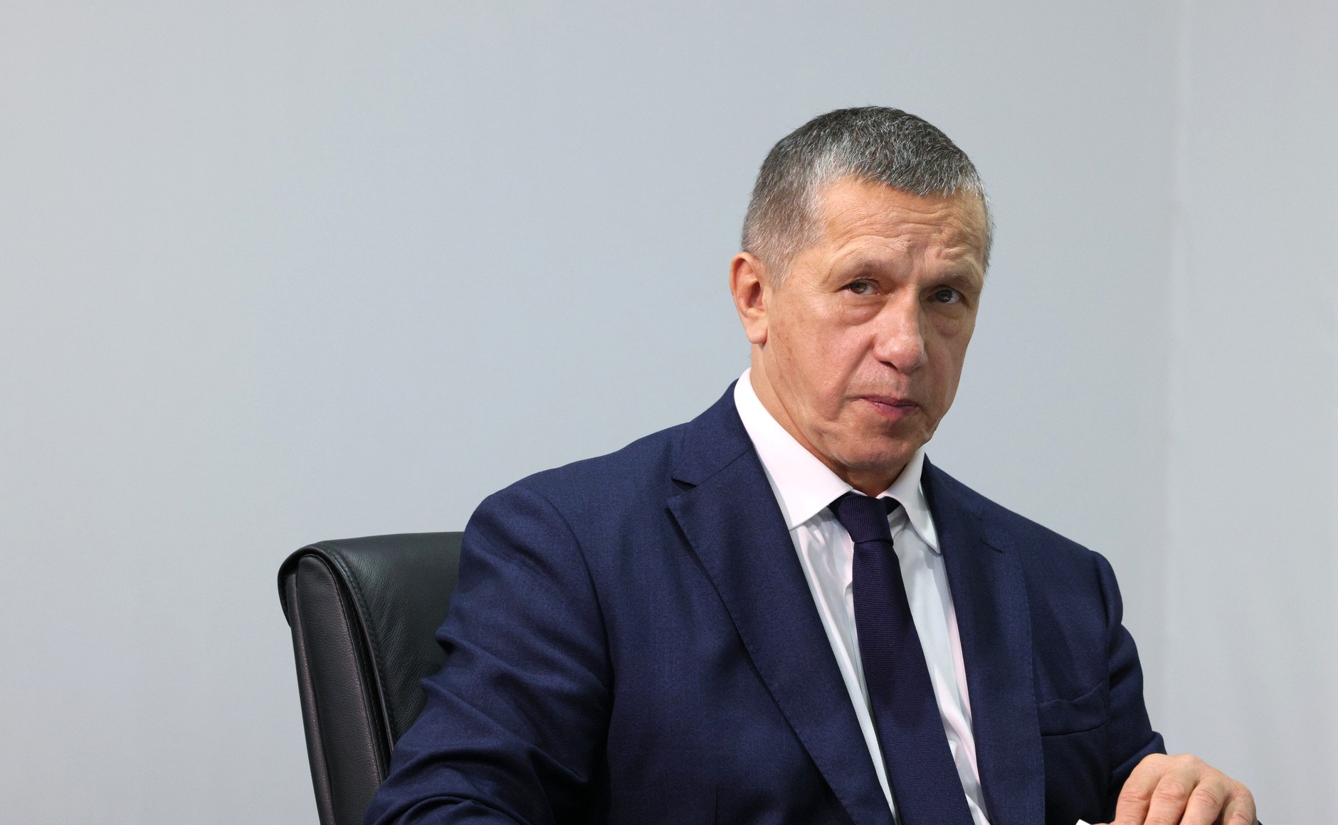 Полномочный представитель в дальневосточном федеральном округе. Трутнев полпред президента на дальнем востоке. Полномочный представитель в дальневосточном федеральном округе. Трутнев полпред. Полпред дальневосточного федерального округа.