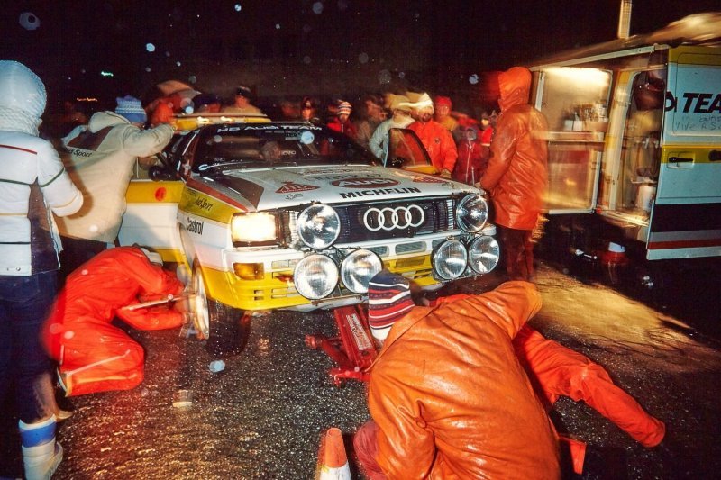 Обслуживание Audi Quattro A2 Вальтера Рёрля во время «Ралли Монте-Карло» ’84. audi, lancia, quattro, авто, автогонки, автоспорт, гонки, ралли