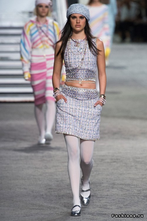 Chanel 2019 круизная коллекция Chanel 2019 круизная коллекция