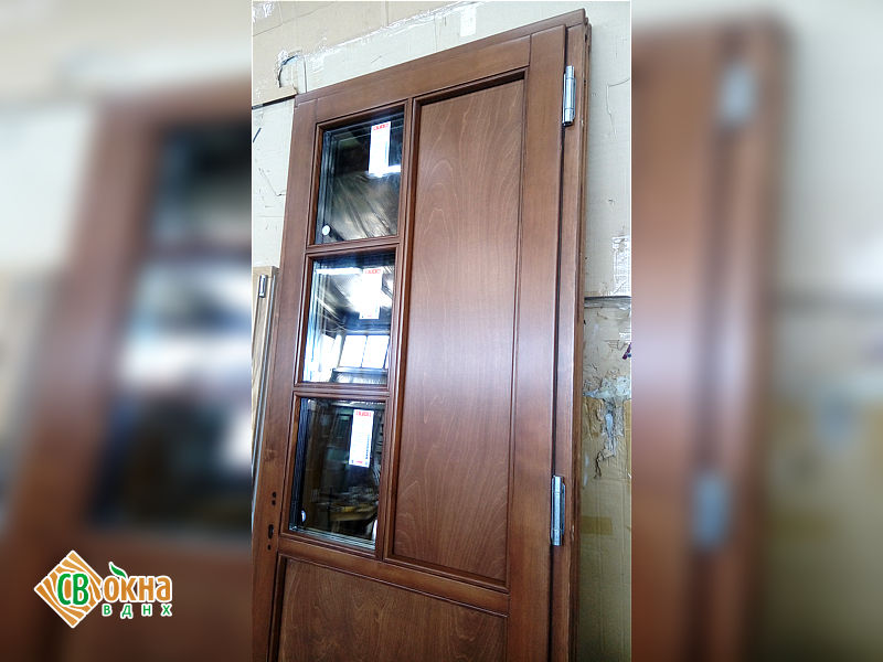 Входная дверь из сосны