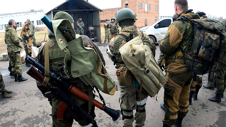 ДОБРОВОЛЬЦЫ НЕ НУЖНЫ? К ЧЕМУ ПРИВЕДЁТ РУССКУЮ АРМИЮ НОВЫЙ ПРИКАЗ МИНИСТРА ОБОРОНЫ