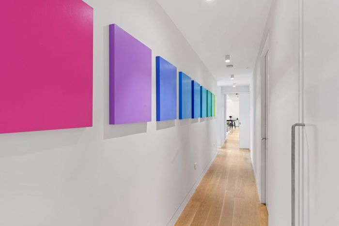 Светлая, теплая и воздушная квартира, в которой приятно жить Светлая, теплая и воздушная квартира, в которой приятно жить интерьер и дизайн,квартира,пространство,фуксия