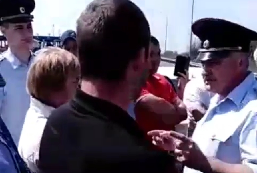 Люди выступили против взимания платы за проезд по М-4