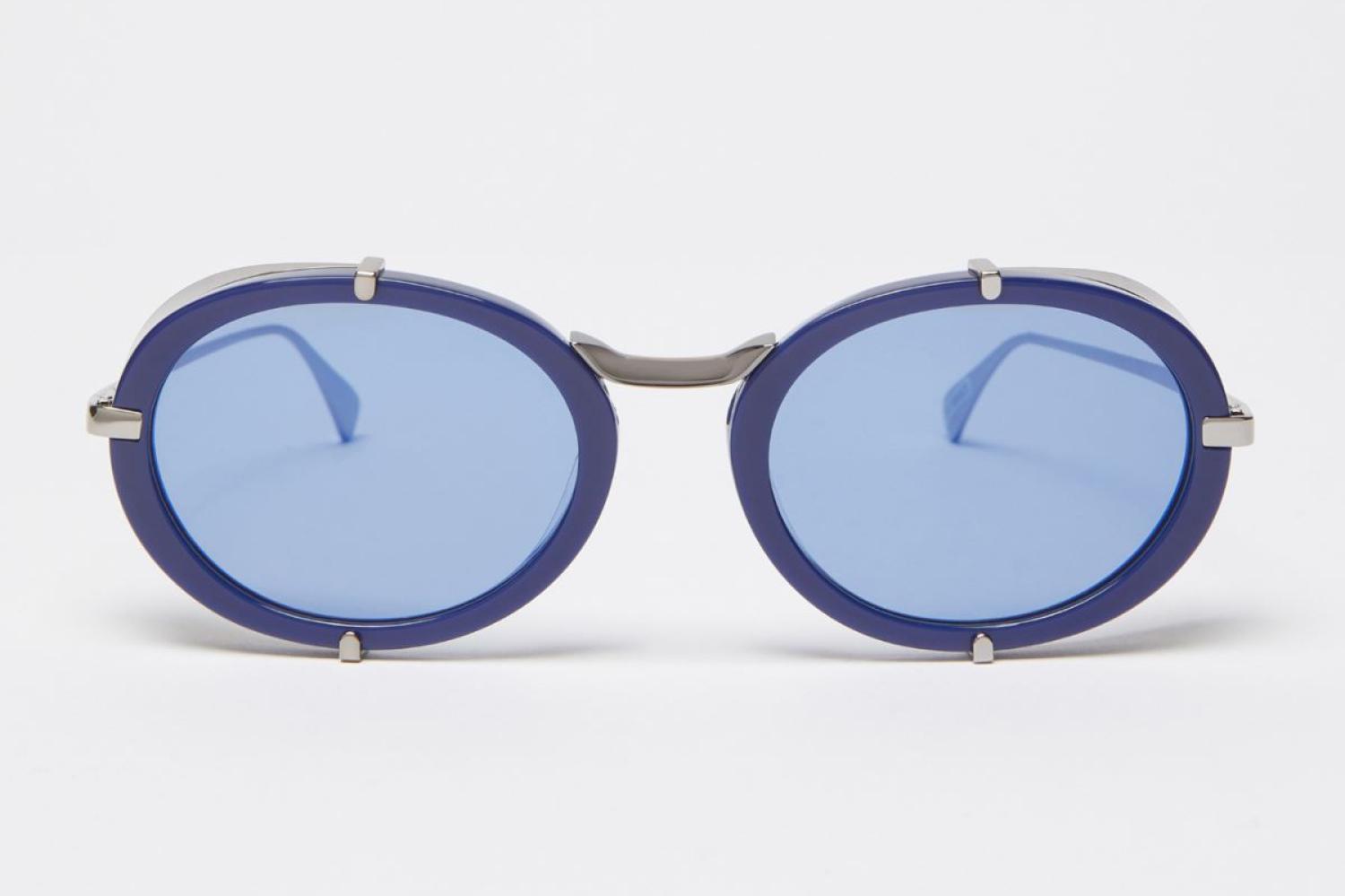 Солнцезащитные очки, Max Mara, &euro;260 (it.maxmara.com)
