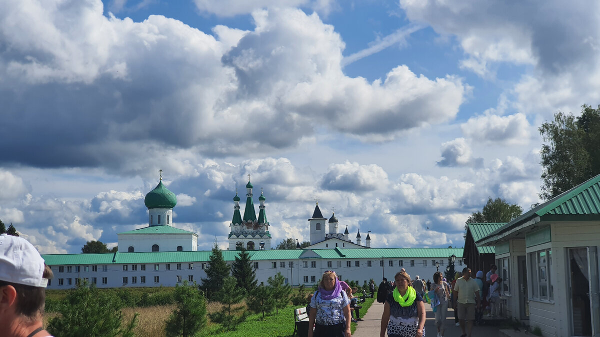 Свято-Троицкий Александра Свирского мужской монастырь