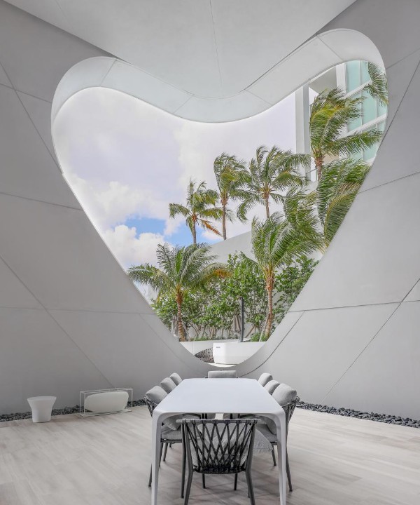 Первый жилой небоскреб по проекту Zaha Hadid Architects в Майами