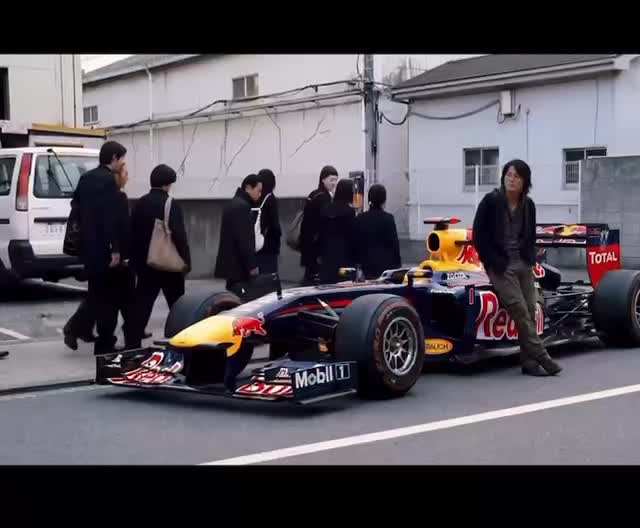 Новый самый смешной мем 2026 года: Хан из «Тройного форсажа» встречает Шона на локомотиве