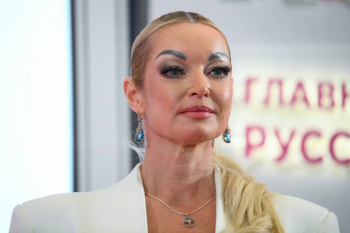 Волочкова матом ответила на слухи об операции в клинике для бомжей