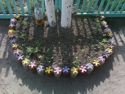 Что можно сделать из пластиковых бутылок своими руками для дачного участка, сада и огорода Что можно сделать из пластиковых бутылок своими руками для дачного участка, сада и огорода идеи