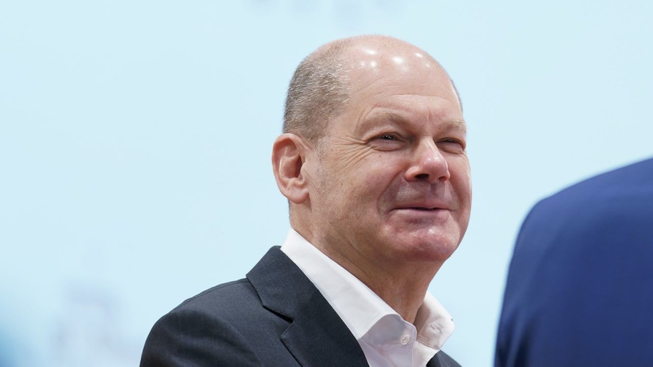 Олаф Шольц назвал легализацию марихуаны в Германии «непростым решением»