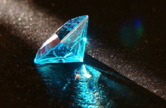 De Beers за последние две недели нарастила продажи алмазов на 8% - до $450 млн