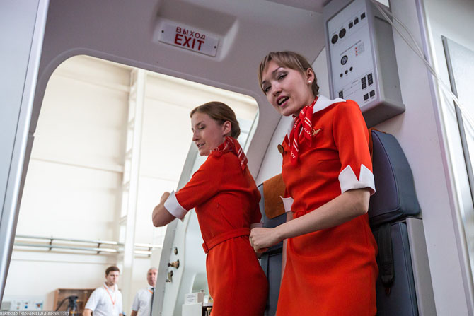 Как тренируют персонал Аэрофлота Как тренируют персонал Аэрофлота