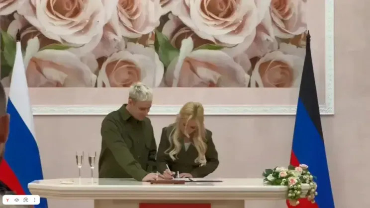 Шаман и Екатерина Мизулина показали, как готовятся к Пасхе Екатерина, Мизулина, Шаман, куличи, МизулинаШаман, Шамана, женат, Мартыновой, видео, Мизулиной, ШаманШаман, Екатерины, местном, около, стоимостью, тысяч, рублей, главным, Laurent, гостем