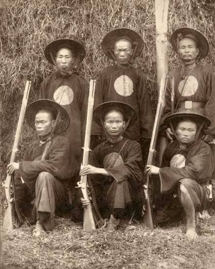 ​Китайские солдаты, воевавшие с французами во Вьетнаме, фото 1884 года hiroko.cn - Солдаты с косичками | Военно-исторический портал Warspot.ru