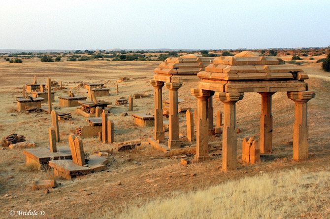 Таинственная деревня-призрак в Пакистане деревне, Kuldhara, деревни, жители, проклятой, Джайсалмер, смерти, Индии, Согласно, сооружения, назад, жителей, место, приходят, упадок, поселиться, домов, пустыне, привидениями, таинственные