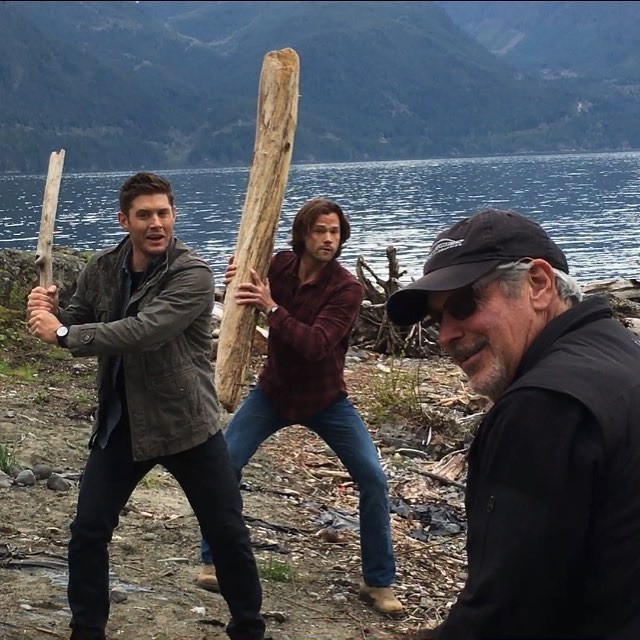 Забавные снимки со съемочных площадок знаменитых сериалов Забавные снимки со съемочных площадок знаменитых сериалов кино и тв,юмор и курьезы