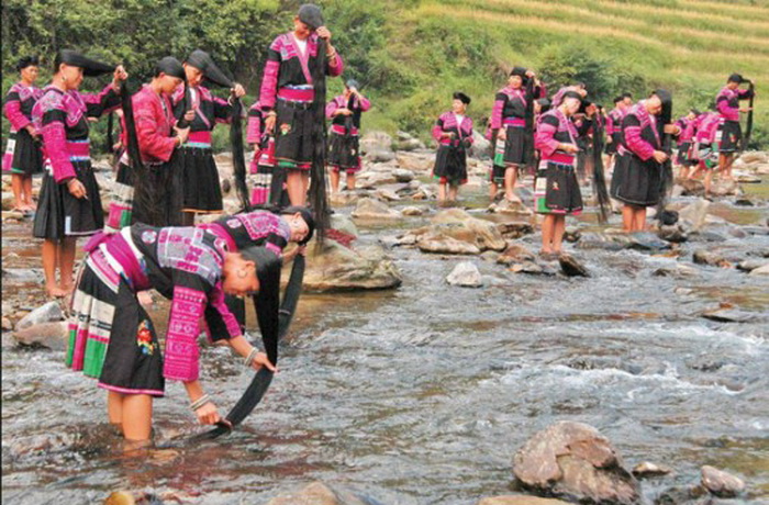 6 самых жестоких испытаний, на которые ради красоты идут женщины из разных стран мира 