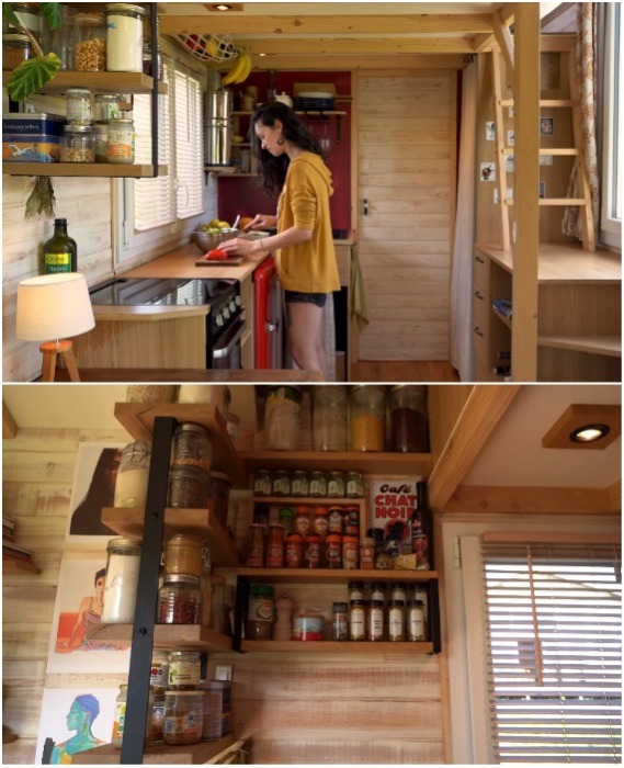 В миниатюрном домике имеется прекрасно оборудованная кухня, где все под рукой.