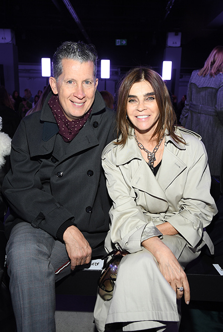 Вера Брежнева, Елена Перминова и Шейлин Вудли на показе Balmain Вера Брежнева, Елена Перминова и Шейлин Вудли на показе Balmain Мода / Новости моды