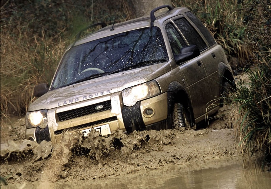 Land Rover Freelander, выпускавшийся с 1997 по 2014 год, стал одной из самых успешных моделей марки. На фотографии — машина первого поколения