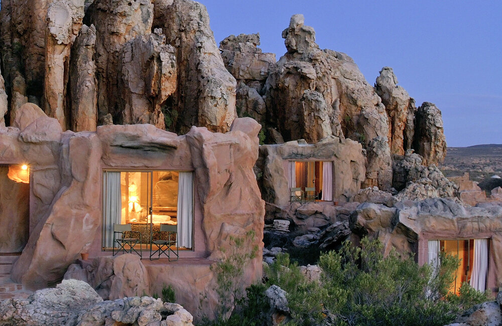 Отели в пещерах: самые необычные места для ночёвки